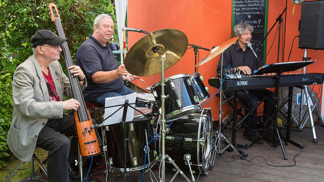 Happy Swing beim 16. Ahrenshooper Jazzfest