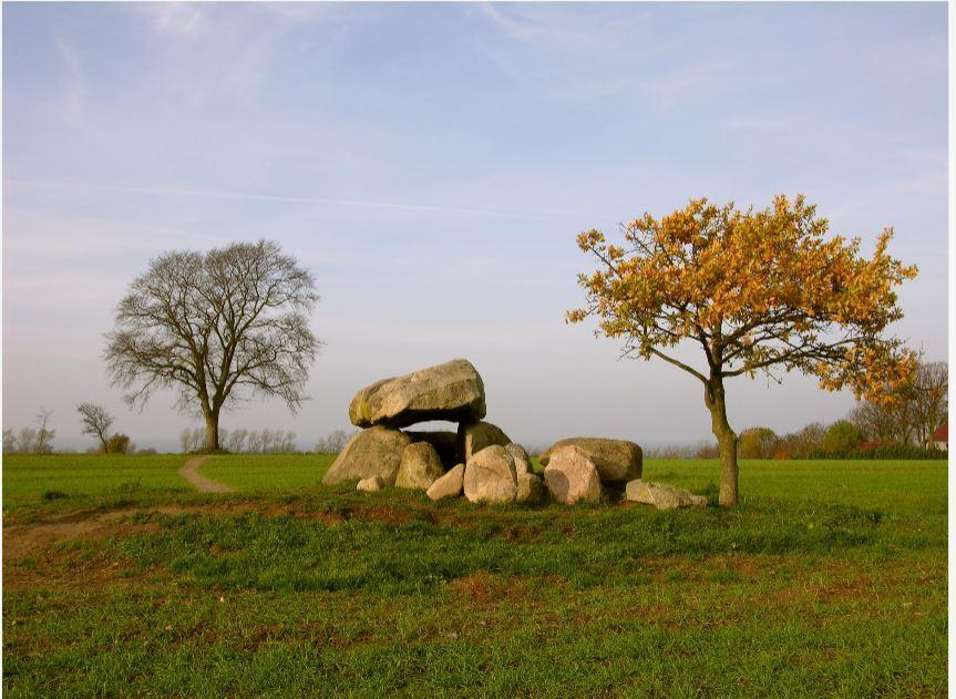 Wanderung zu den Großsteingräbern