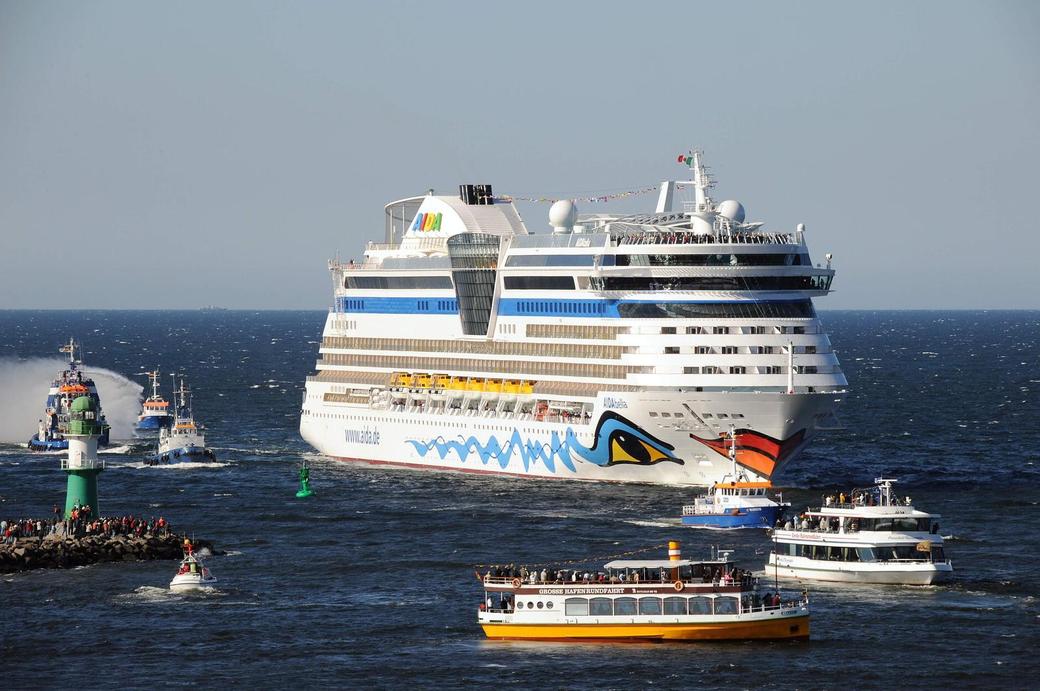 Kreuzfahrtschiffe in Warnemünde