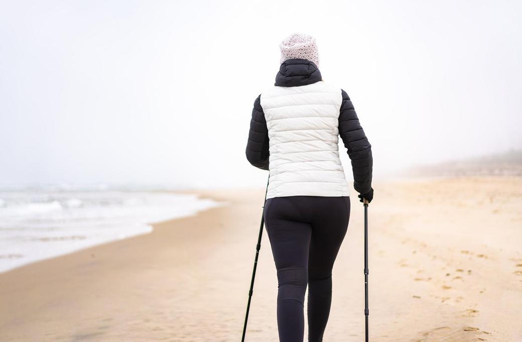 Bewegungskurs: »Flow2go« - Nordic Walking & Yoga