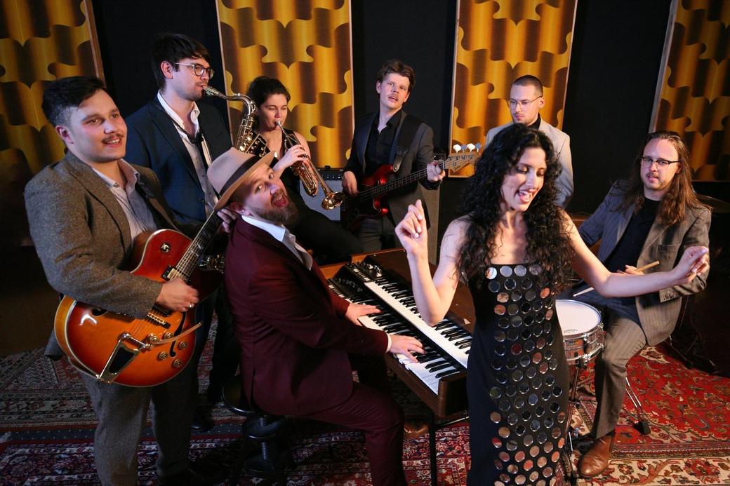 Elif Batman & The Upper Sides · Blue Wave Festival · OPEN AIR
