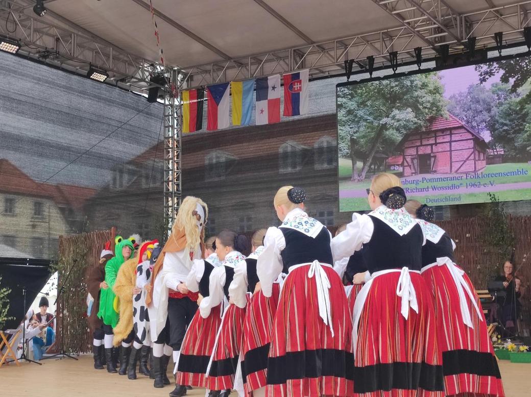 Mecklenburg-Pommeraner Folkloreensemble »Richard Wossidlo«