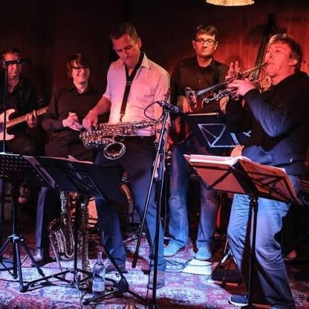 05_12 Uhr_Wiese vor der Alten Schule_Jazzkombüse c C.Stotco