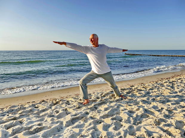 1,5 Stunden Achtsamkeit, Atmung und sanfte Yoga-Asanas.