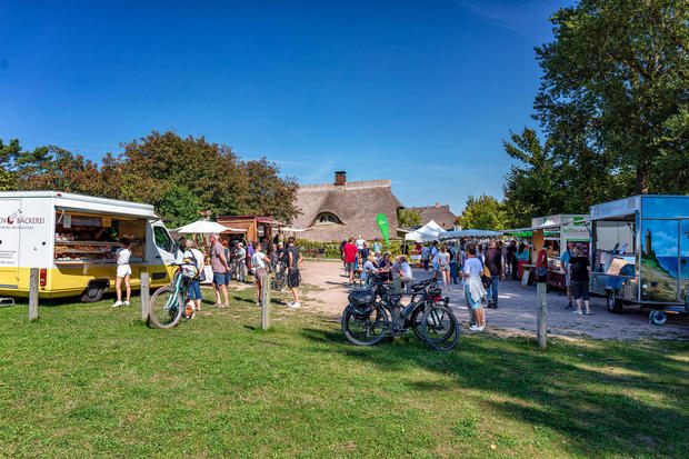 Sommerfrischemarkt in Ahrenshoop