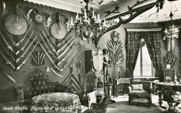 Vorlesestunde im Rittersaal aus »Wildschwein Walter«