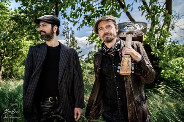 Waldbaden mit Musik ·  Blue Wave Festival