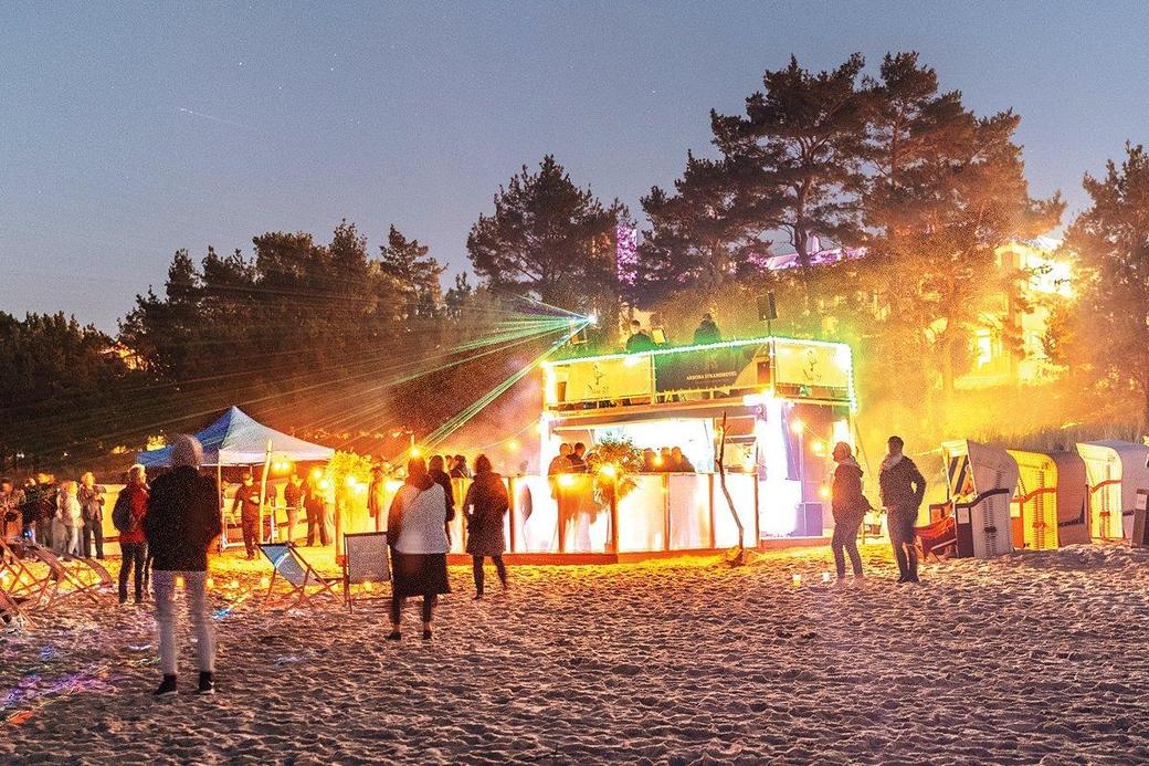 Wellen & Beats: Saisoneröffnungsparty