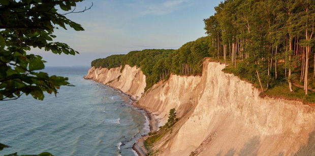 CHALK - impressive cliffs with healing powers