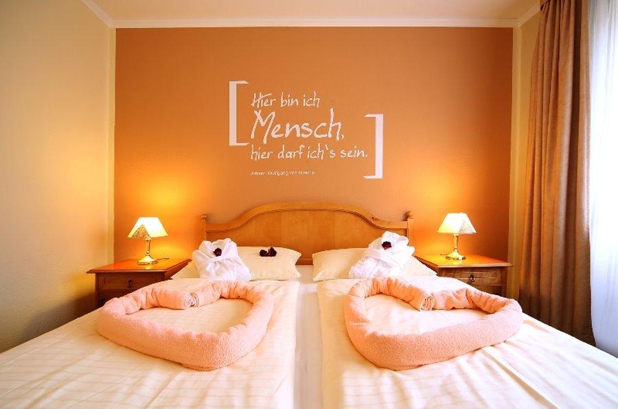 TRIHOTEL Rostock Kuschelweekend für Verliebte / Mecklenburgische Ostseeküste / Wellness